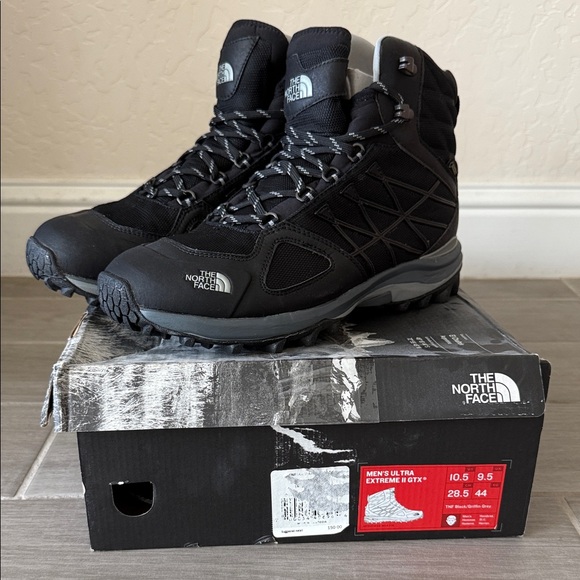 The North Face Men's Black Ultra Extreme GTX Boots - Picture 1 of 6